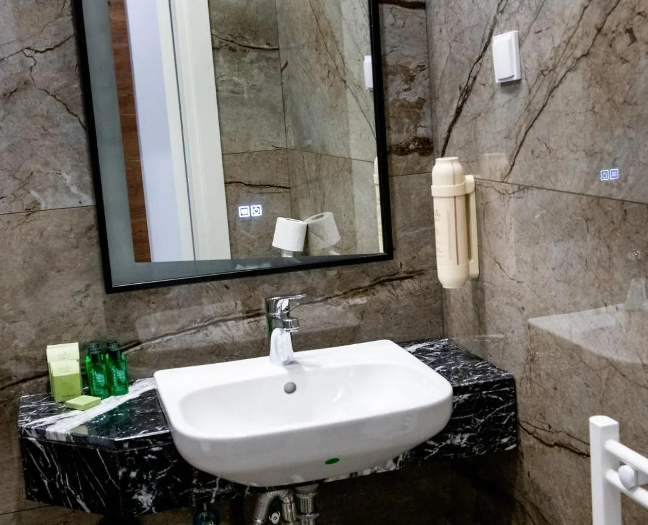 Hotel Agora' Boutique Sofía 0*,