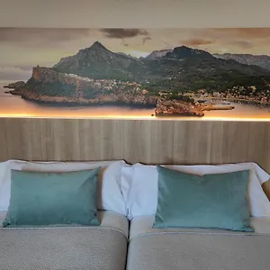 https://hostal-nadal.balearic-islands.net