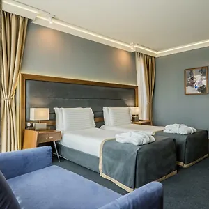 Budapest - Free Parking Otel